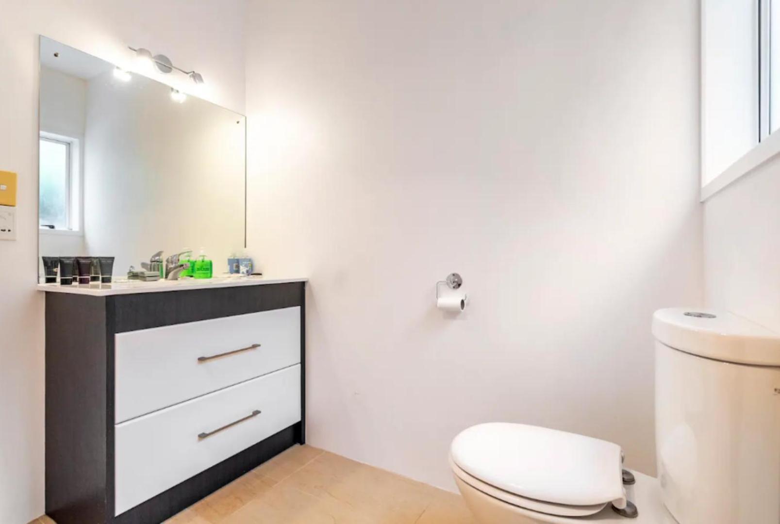 Private Guest Suite Near The Airport 1-4 Guests 오클랜드 외부 사진